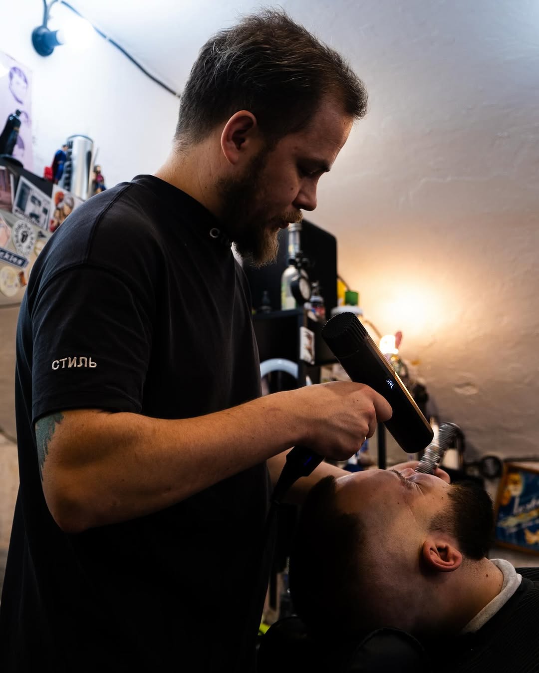 Vintage Bro storefront style